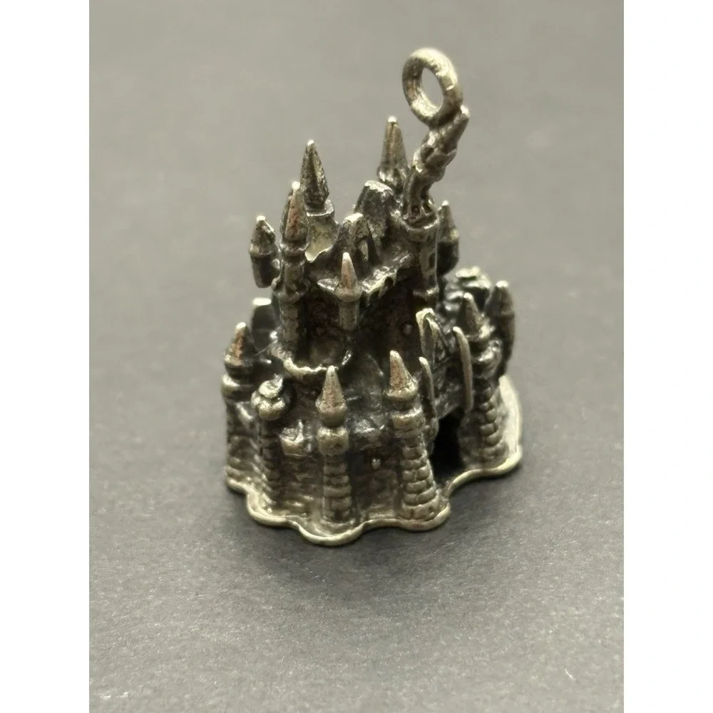 Vintage Sterling Silver Disneyland Castle Charm Pendant Disney 7 Grams G2